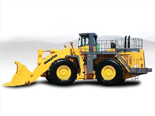 2015 Komatsu WA800-3