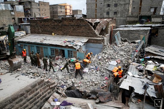 Building Collapse Nairobi.REUTERS/Baz Ratner
