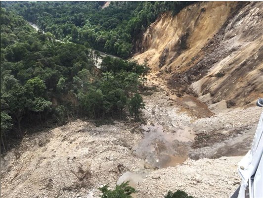 Areas affected by landslides are seen after a powerful 7.5 magnitude earthquake, in Hela, Papua New Guinea February 26, 2018 in this picture obtained from social media. BERNARD JAMES MCQUEEN  via REUTERS.JPG